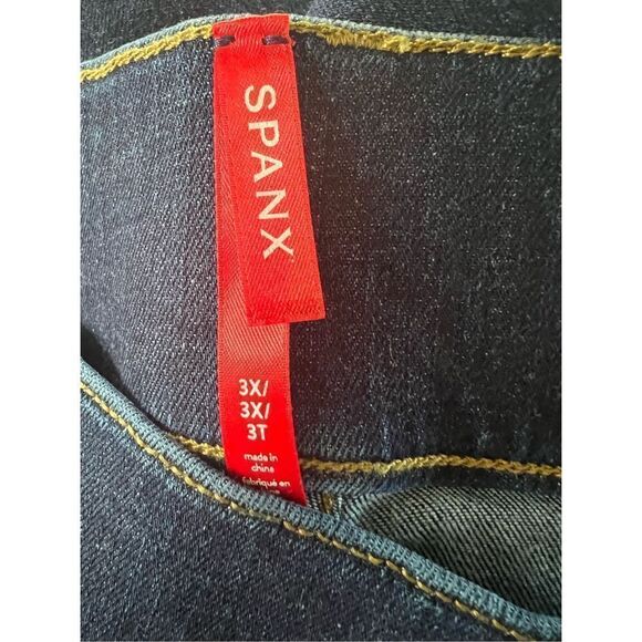 Spanx Women's Blue Midnight Shade Flare Denim Jeans Size 3X/3T NWT - Picture 4 of 6